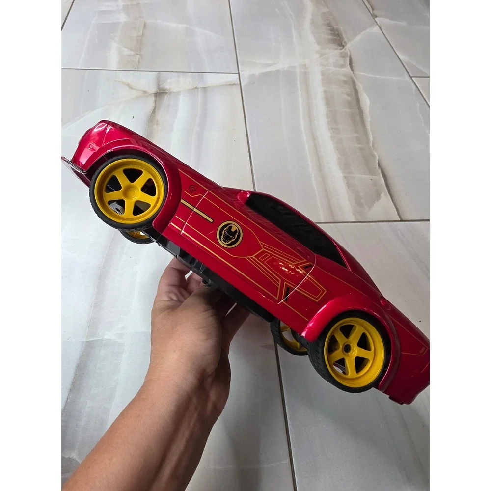 Jada Toys Marvel Iron Man 2019 Dodge‎ Challenger SRT Hellcat RC Car 32326 G1
